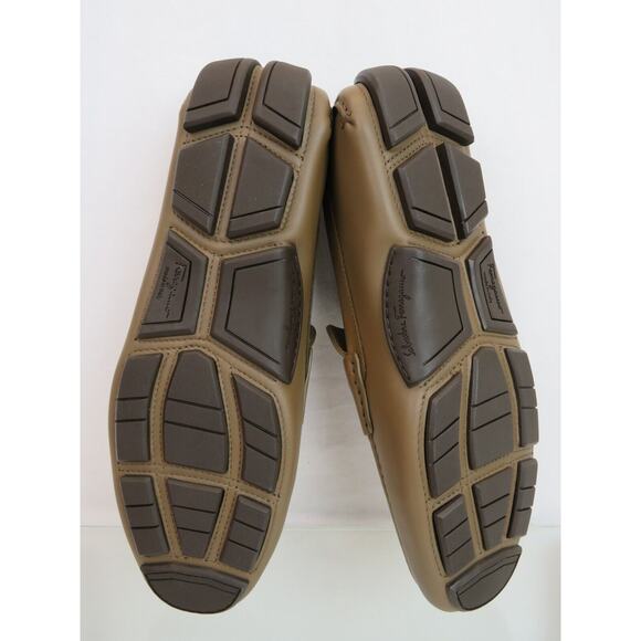 NIB FERRAGAMO NEWTON BROWN LEATHER GANCINI EMBOSSED PENNY DRIVING LOAFERS 11 D